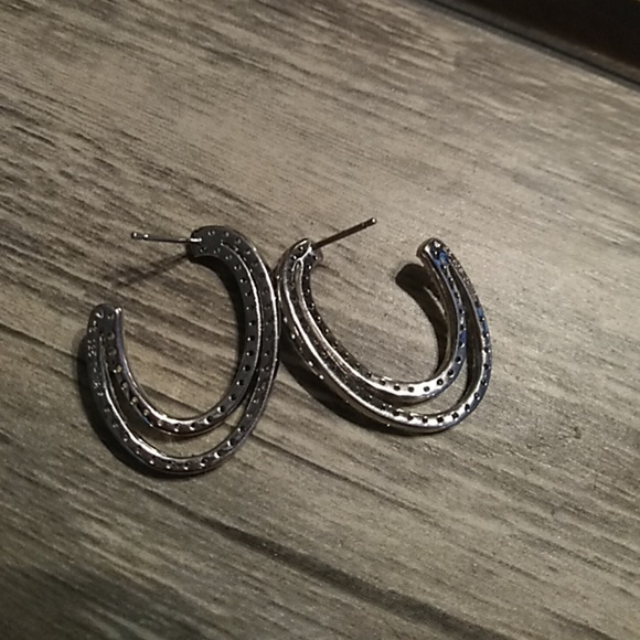 Illusion Sterling Silver synthetic diamond hoops - Picture 5 of 6